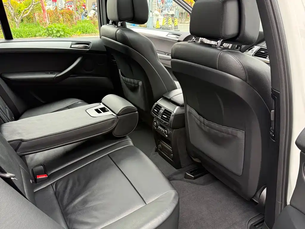 BMW X5 M 2014 — фото 13