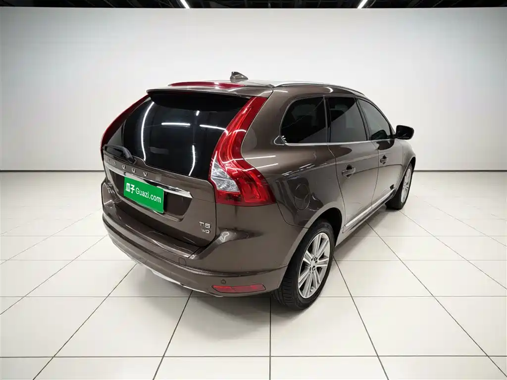 Volvo XC60 2016 — фото 5