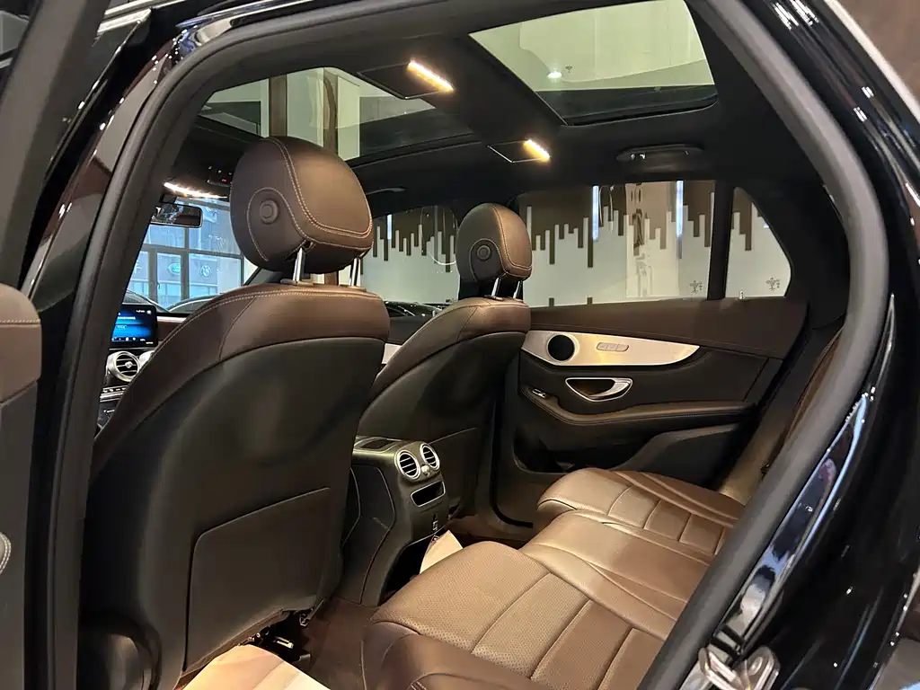 Mercedes-Benz GLC 2020 — фото 15