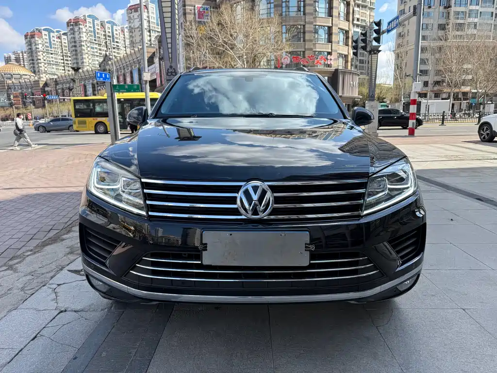 Volkswagen Touareg 2016 — фото 2