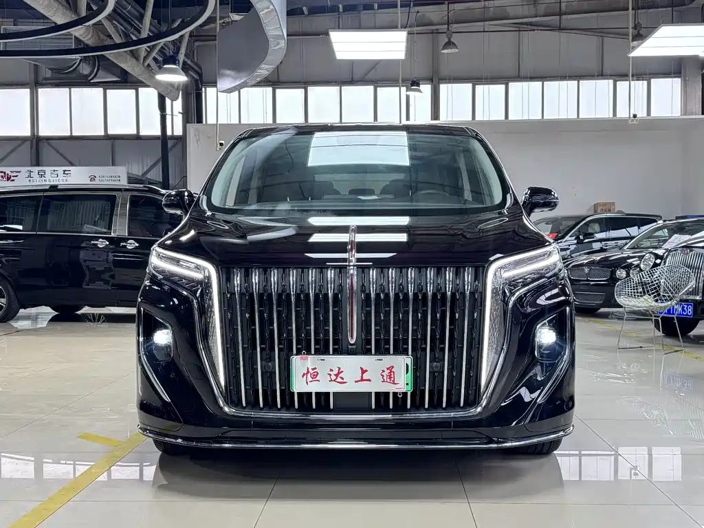 Hongqi HQ9 PHEV 2024 — фото 2