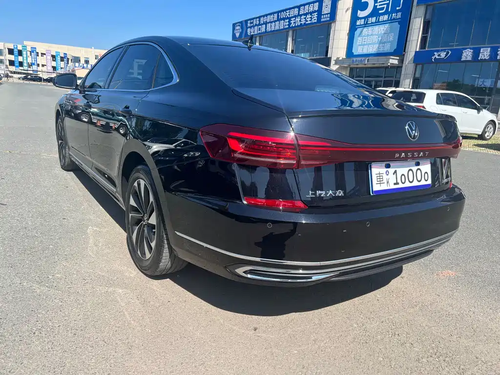 Volkswagen Passat 2024