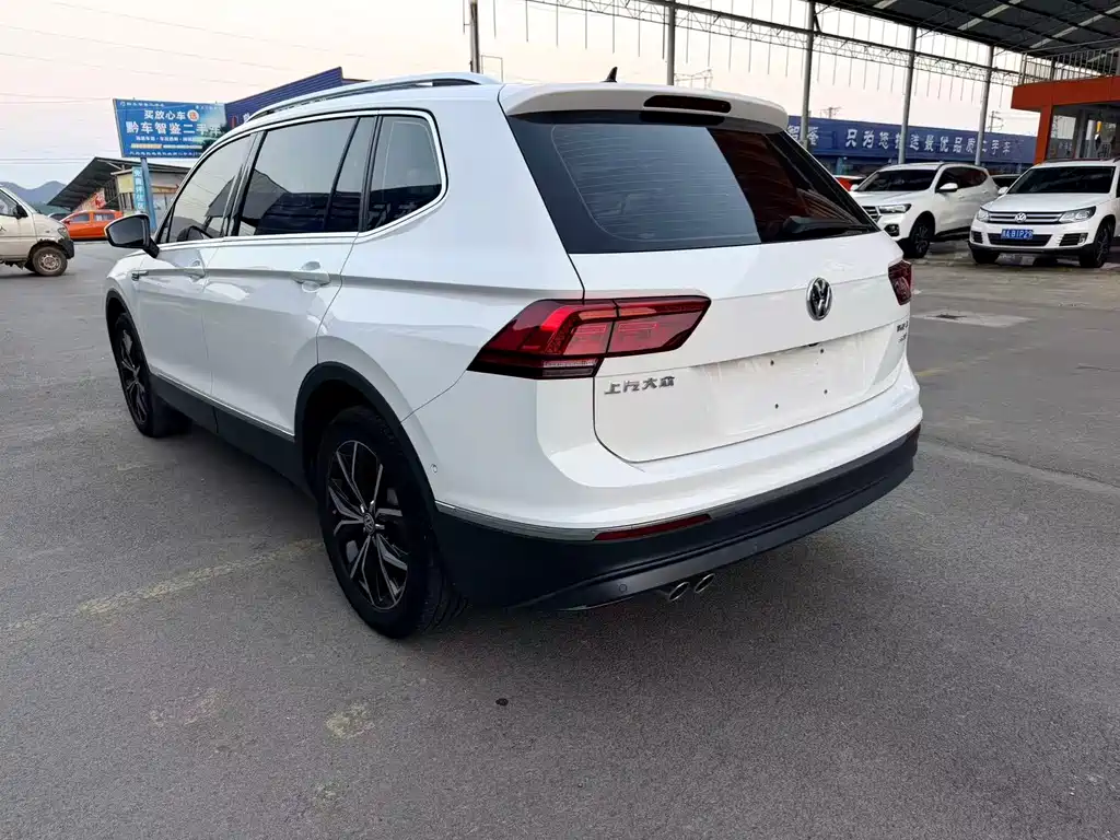 Volkswagen Tiguan L 2019 — фото 9