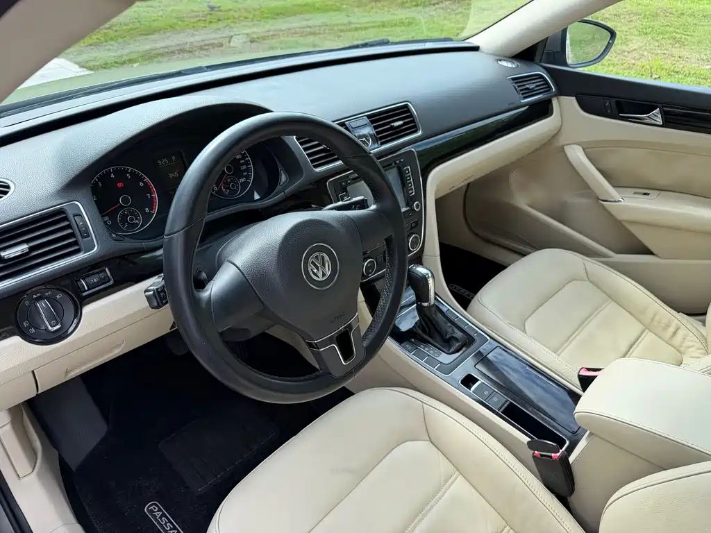 Volkswagen Passat 2012