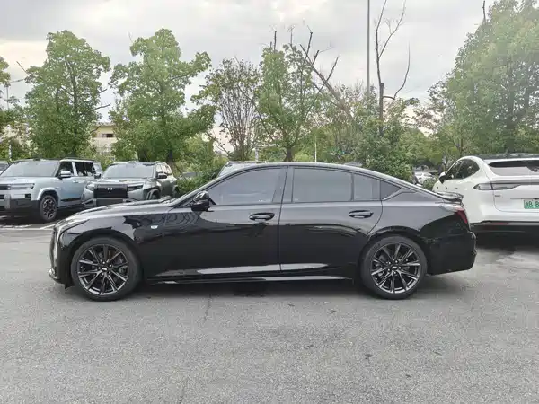 Cadillac CT5 2024