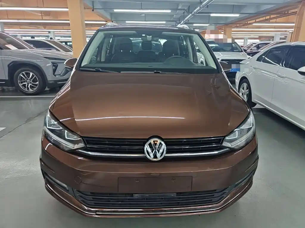 Volkswagen Touran 2016