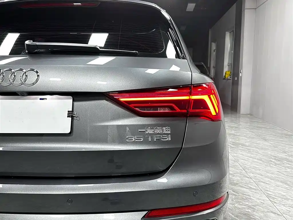 Audi Q3 2022 — фото 8