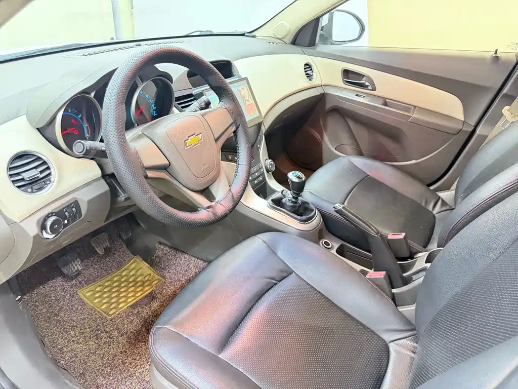 Chevrolet Cruze 2016 — фото 14