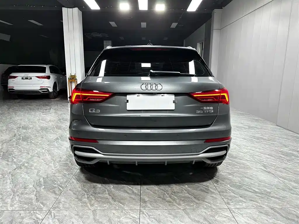 Audi Q3 2022 — фото 5