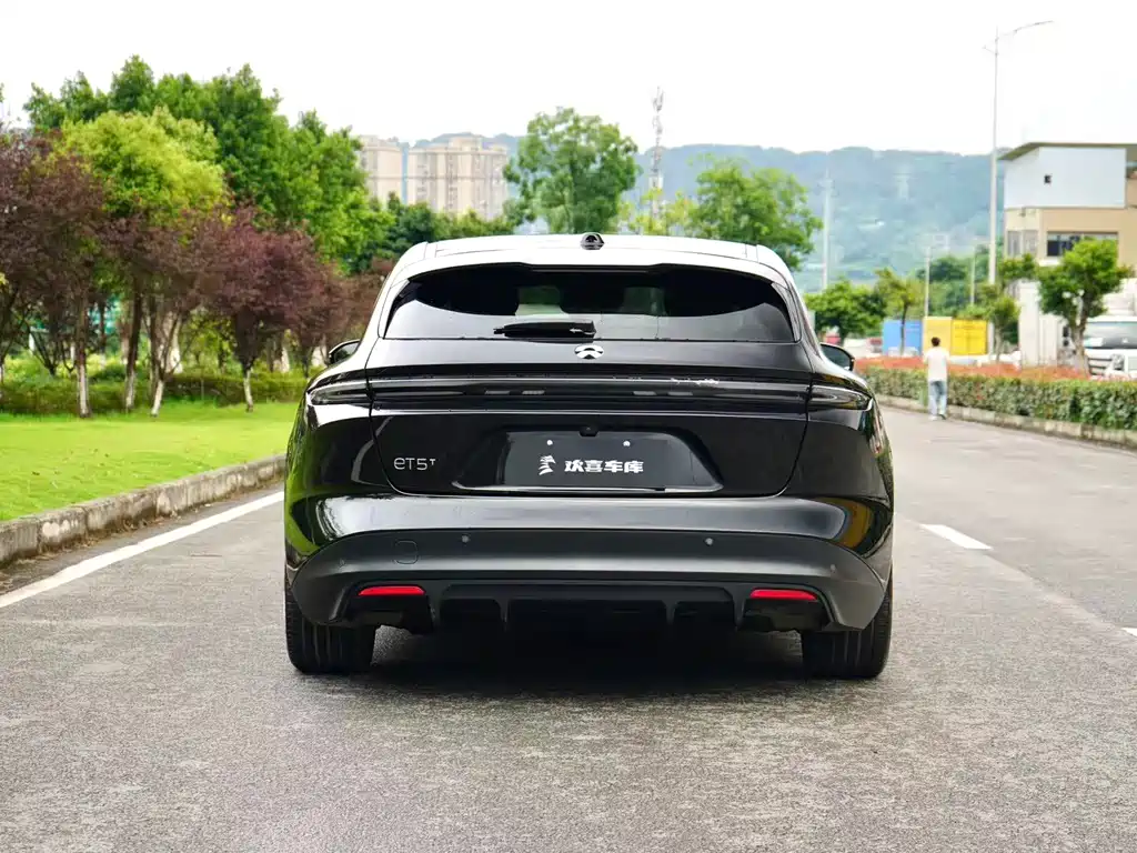 NIO ET5T 2024