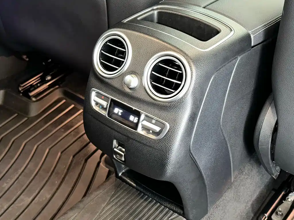 Mercedes-Benz GLC 2021 — фото 12