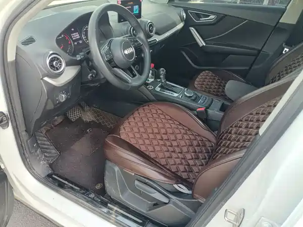 Audi Q2L 2020