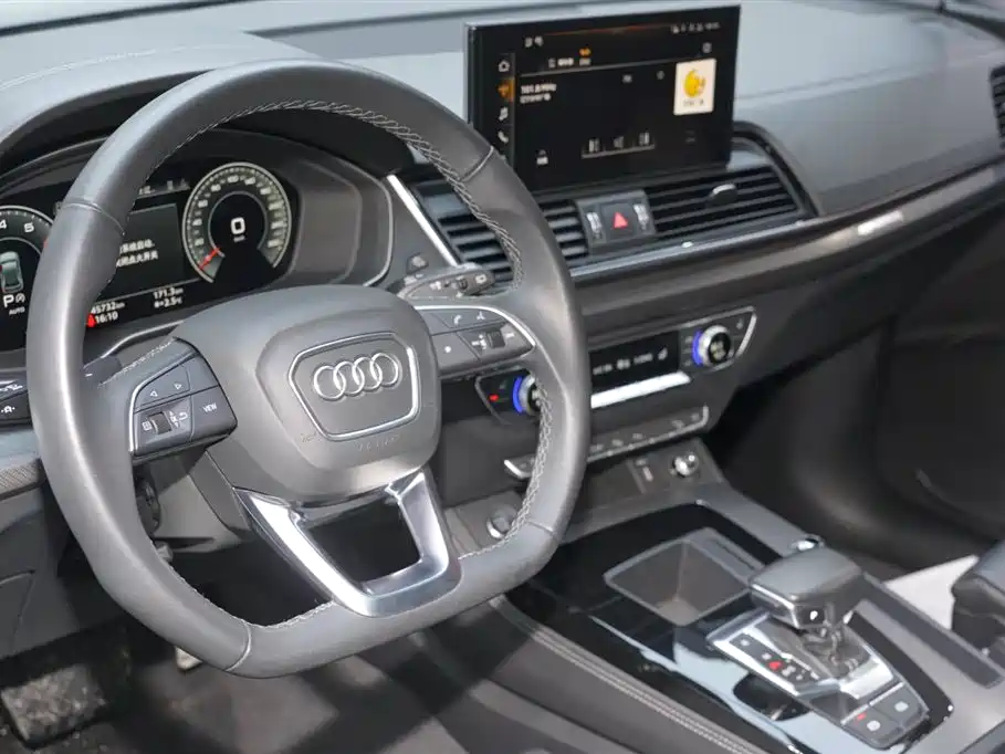 Audi Q5L 2023 — фото 7