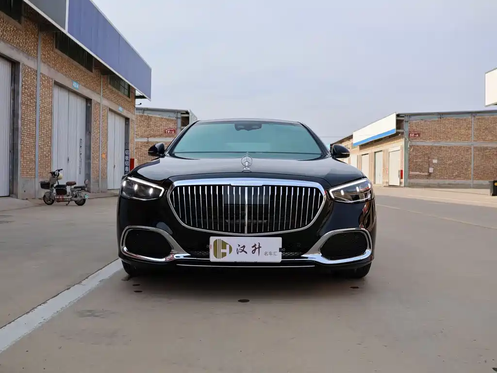 Mercedes-Benz S-Class 2025