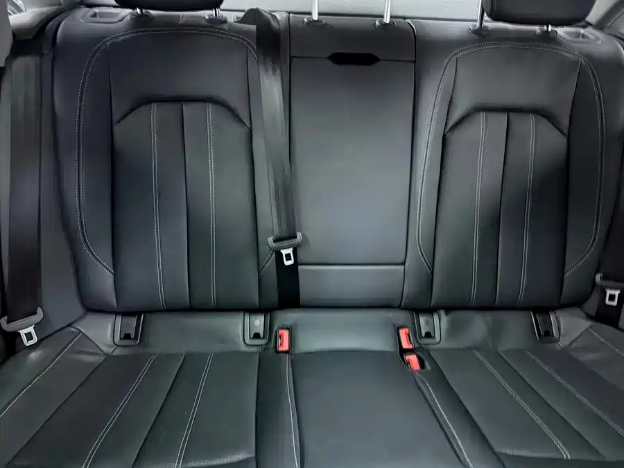Audi A4L 2022