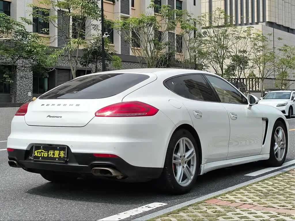 Porsche Panamera 2014 — фото 3