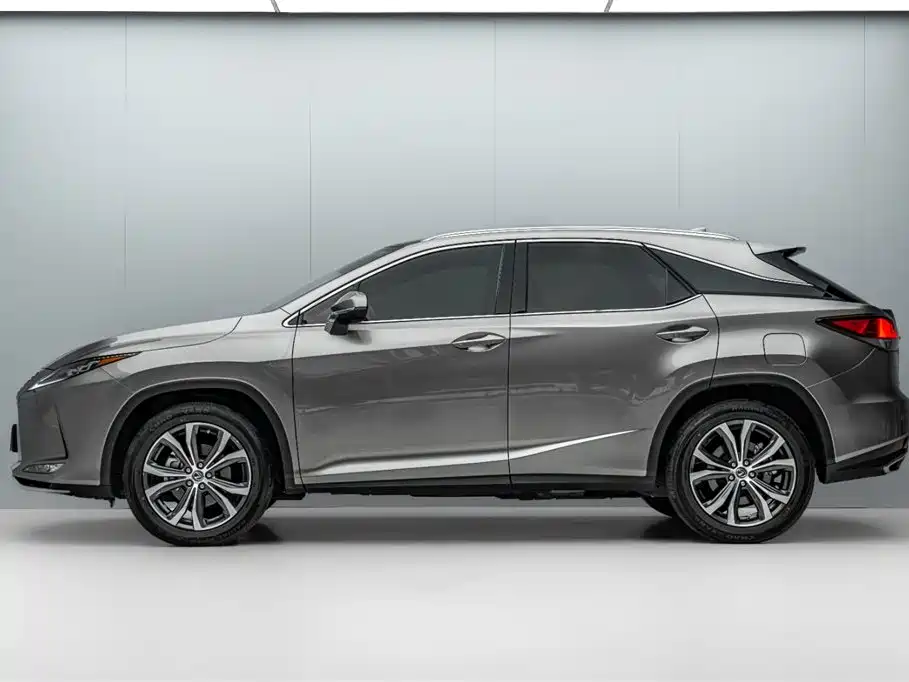 Lexus RX 2021