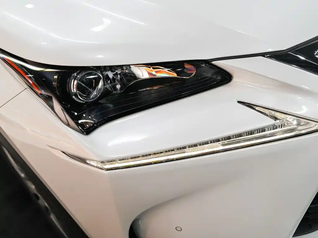 Lexus NX 2016