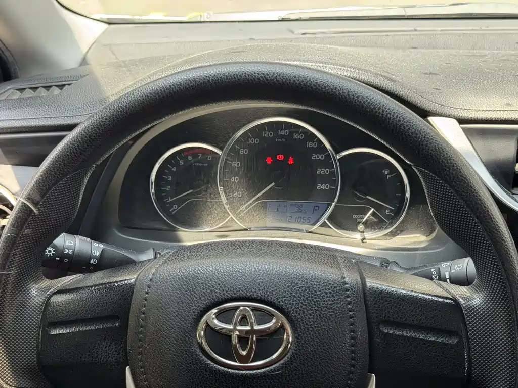 Toyota Corolla 2017 — фото 13