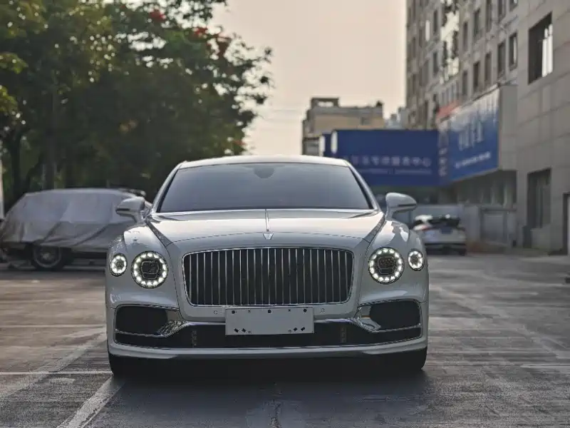 Bentley Flying Spur PHEV 2022 — фото 2