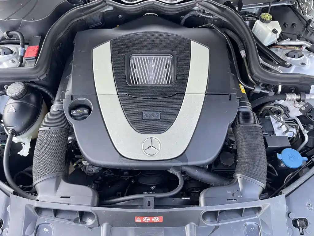 Mercedes-Benz C-Class 2010 — фото 11