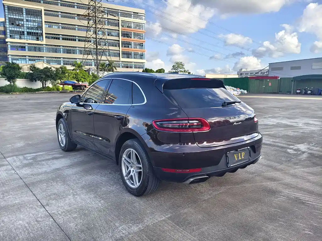 Porsche Macan 2015