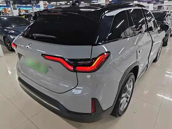 NIO ES6 2021