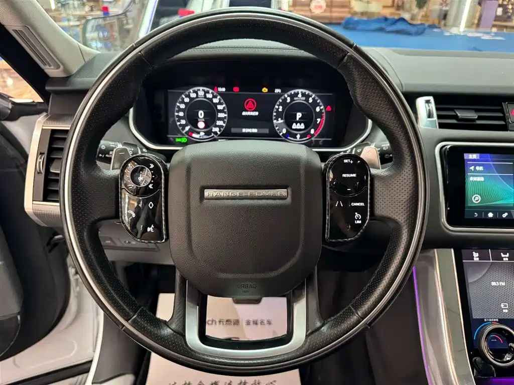 Land Rover Sport 2020 — фото 11