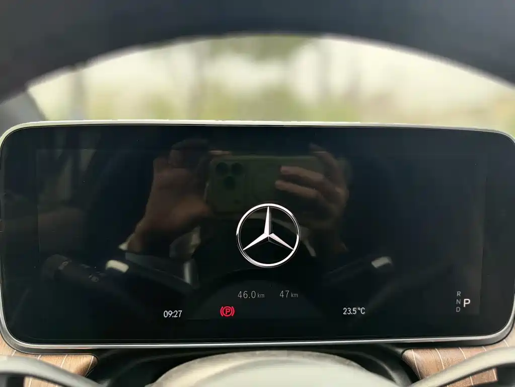 Mercedes-Benz EQE SUV 2025 — фото 16