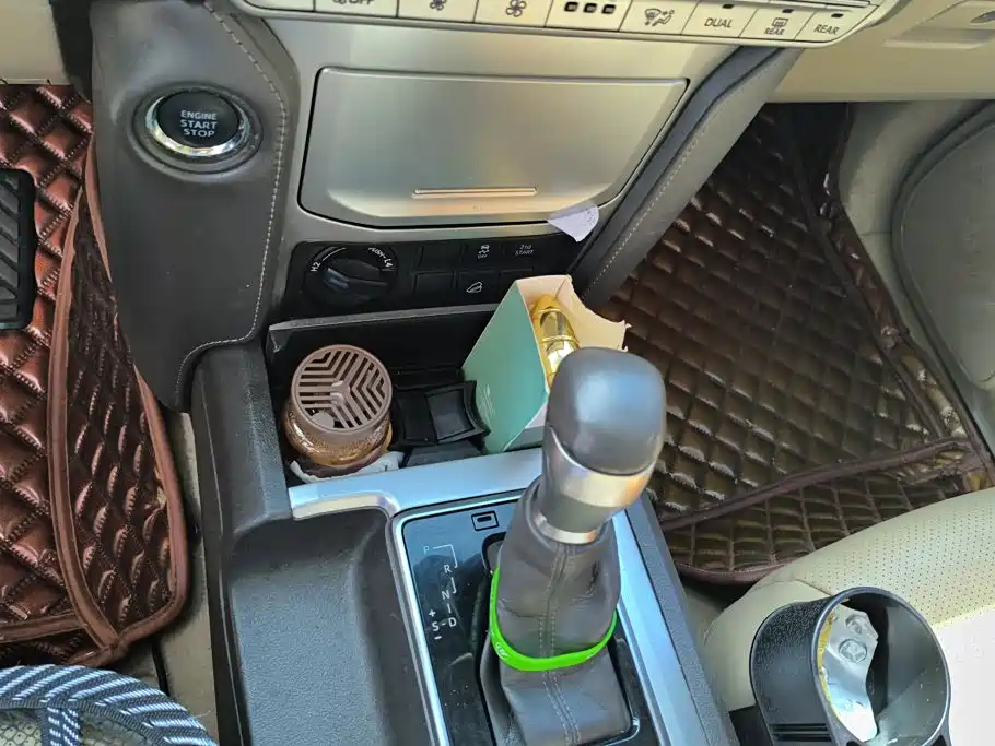Toyota Prado 2019 — фото 16