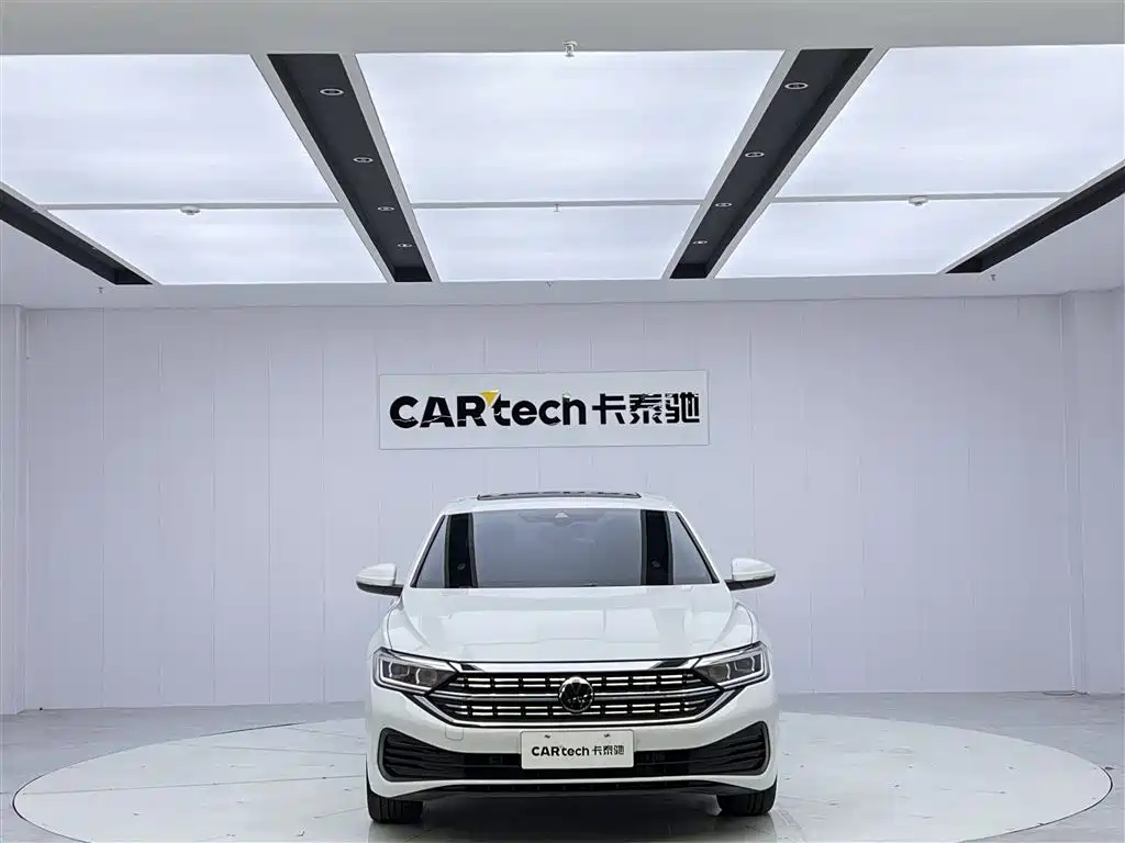 Volkswagen Sagitar 2023