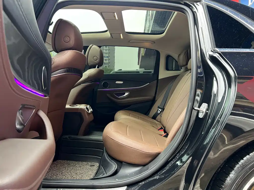 Mercedes-Benz E-Class 2020 — фото 14