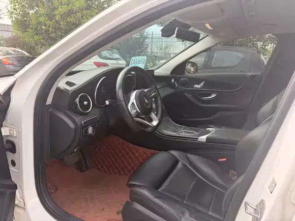 Mercedes-Benz C-Class 2020
