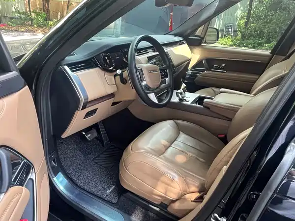 Land Rover Range Rover 2023