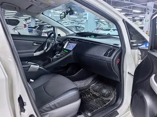 Toyota Prius 2012