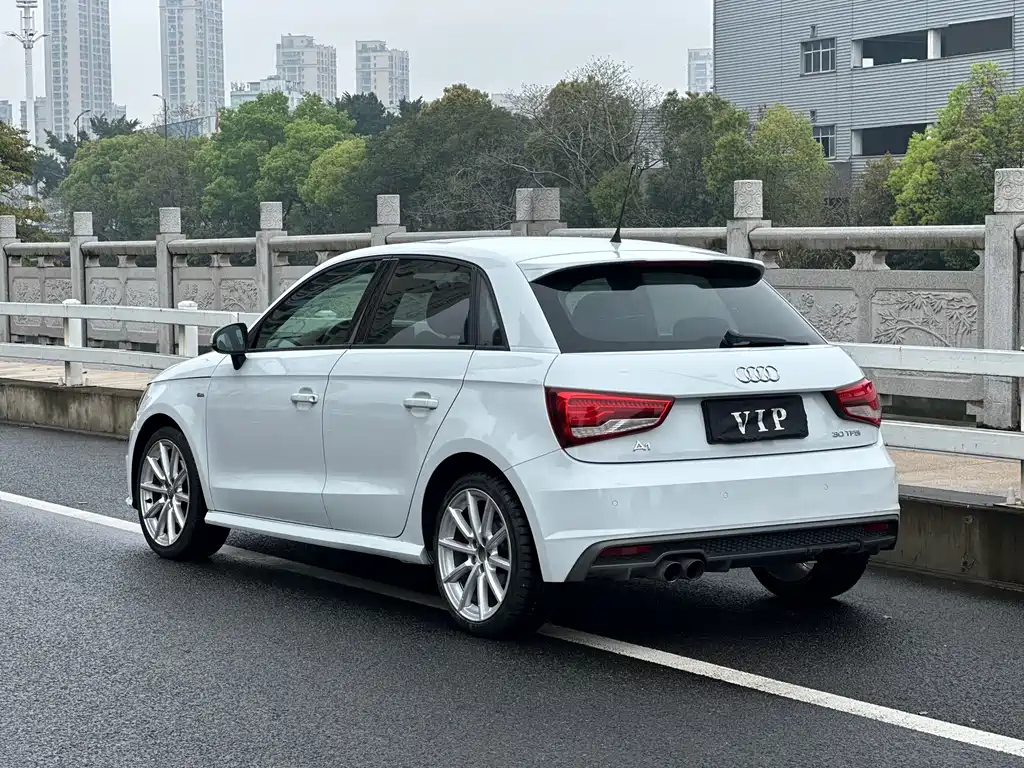 Audi A1 2016 — фото 4