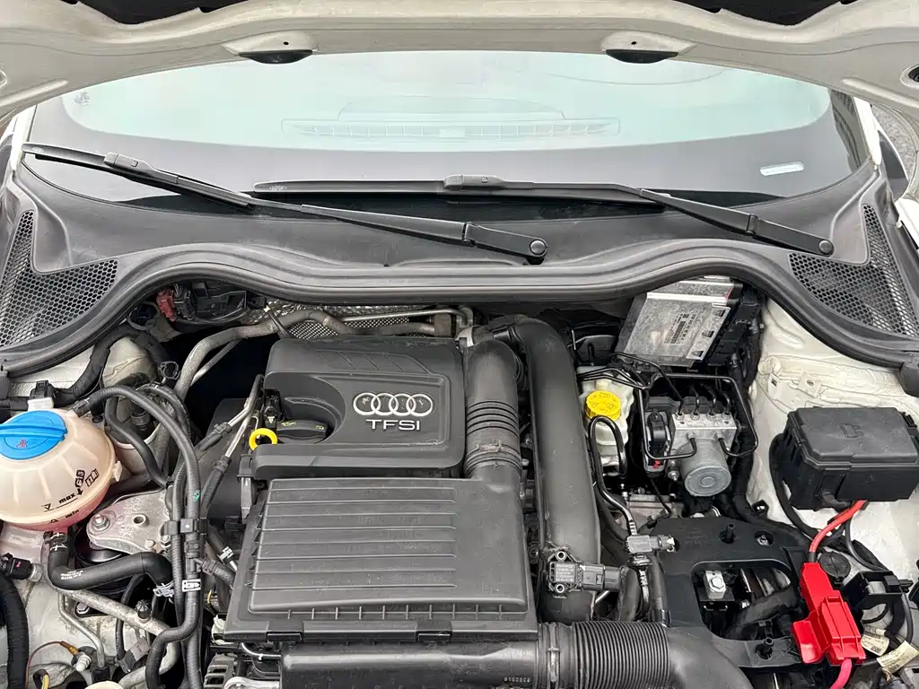 Audi A1 2016 — фото 13
