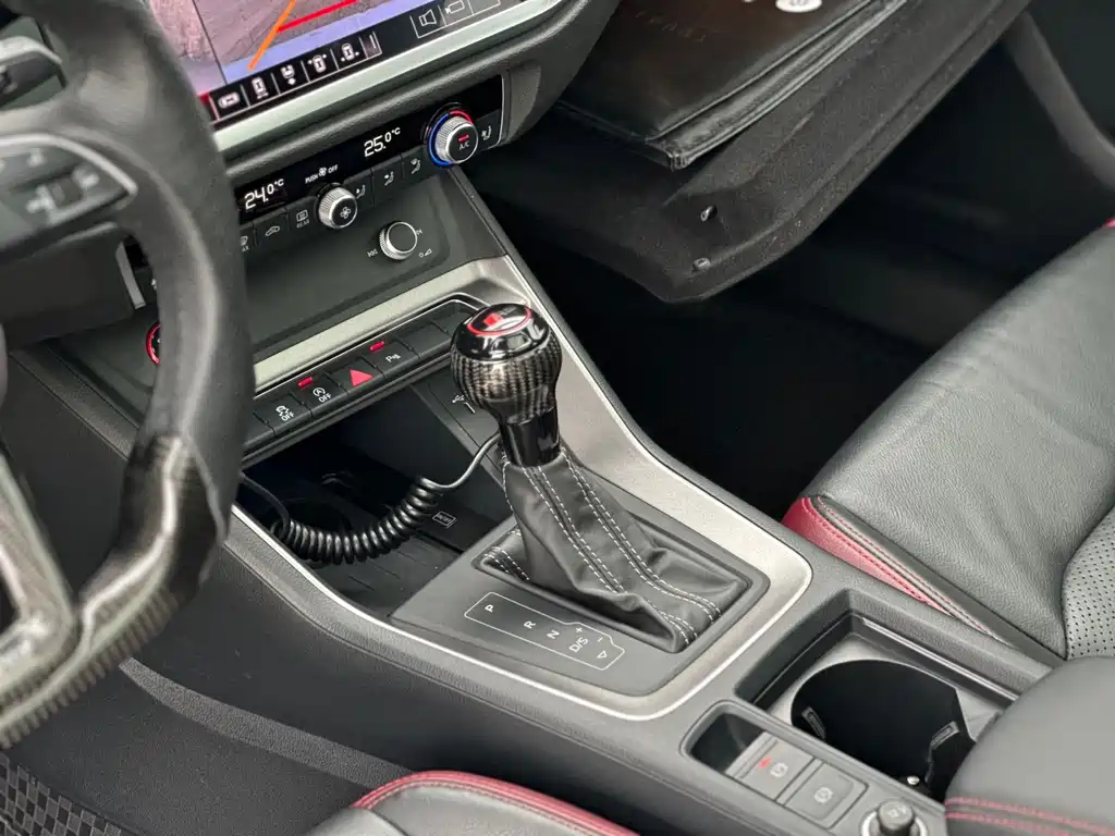 Audi Q3 2020 — фото 12