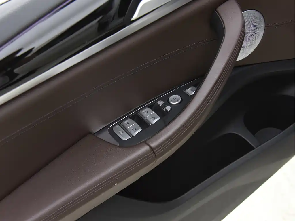 BMW X3 2018 — фото 15