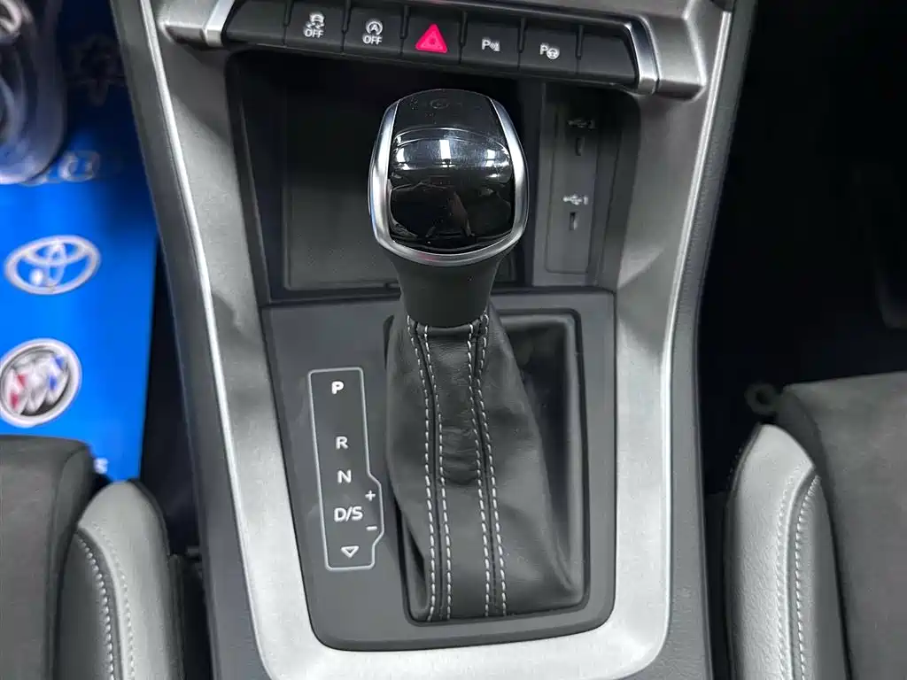 Audi Q3 2022 — фото 15