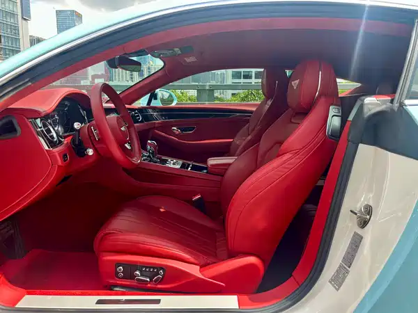 Bentley Continental 2020