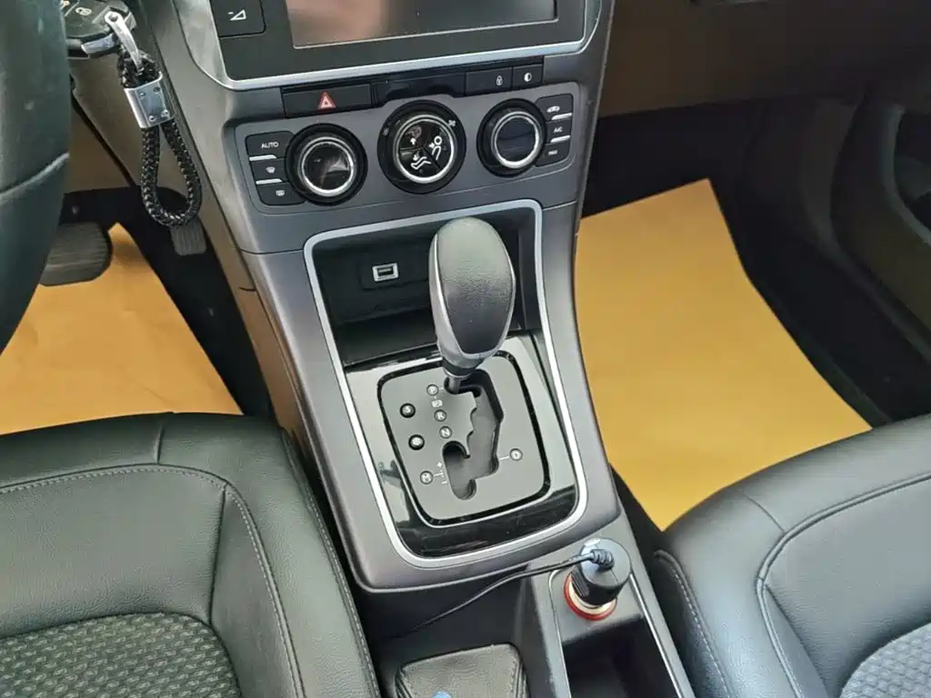 Citroën C4 Sega 2017 — фото 14