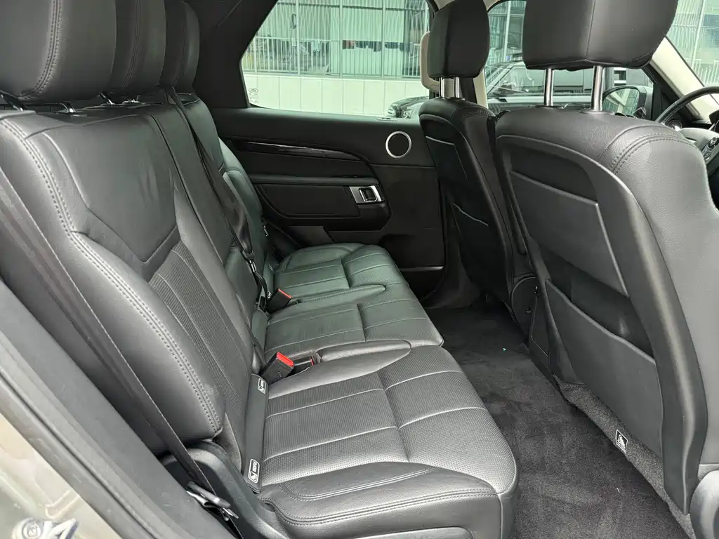 Land Rover Discovery 2019 — фото 7