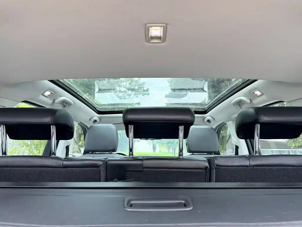 Land Rover Discovery Sport 2018 — фото 23