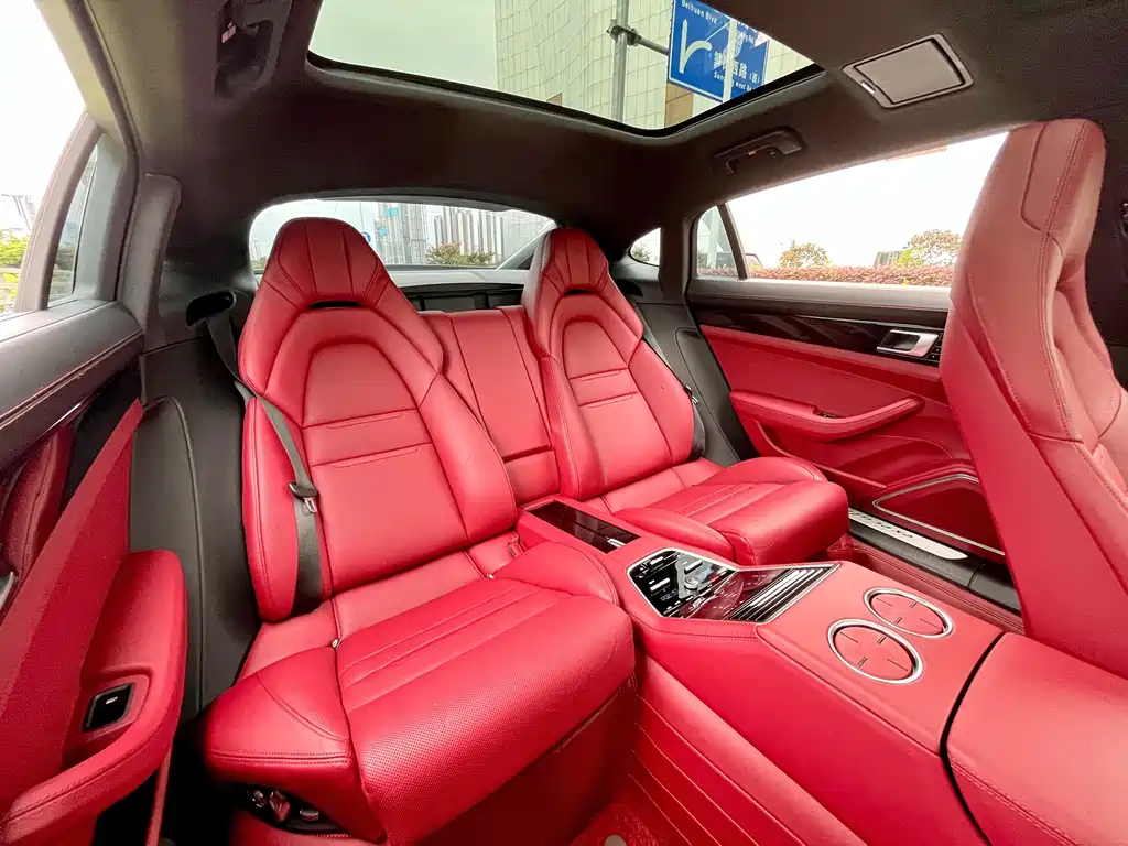 Porsche Panamera 2019 — фото 12