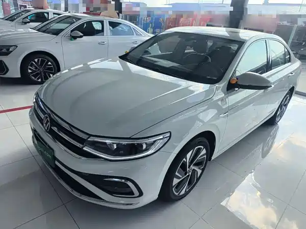 Volkswagen Bora 2024