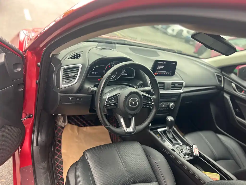 Mazda 3 Axela 2017 — фото 4