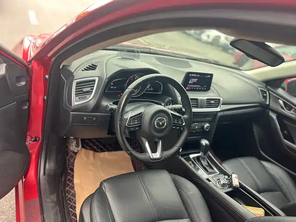 Mazda 3 Axela 2017