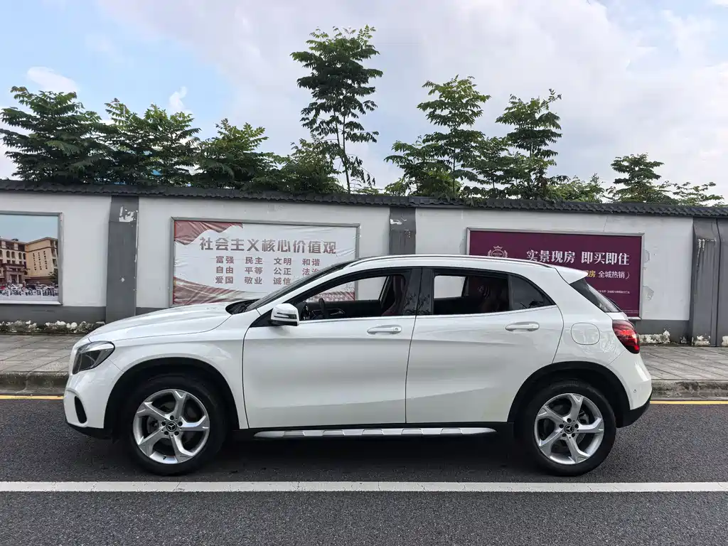 Mercedes-Benz GLA 2018