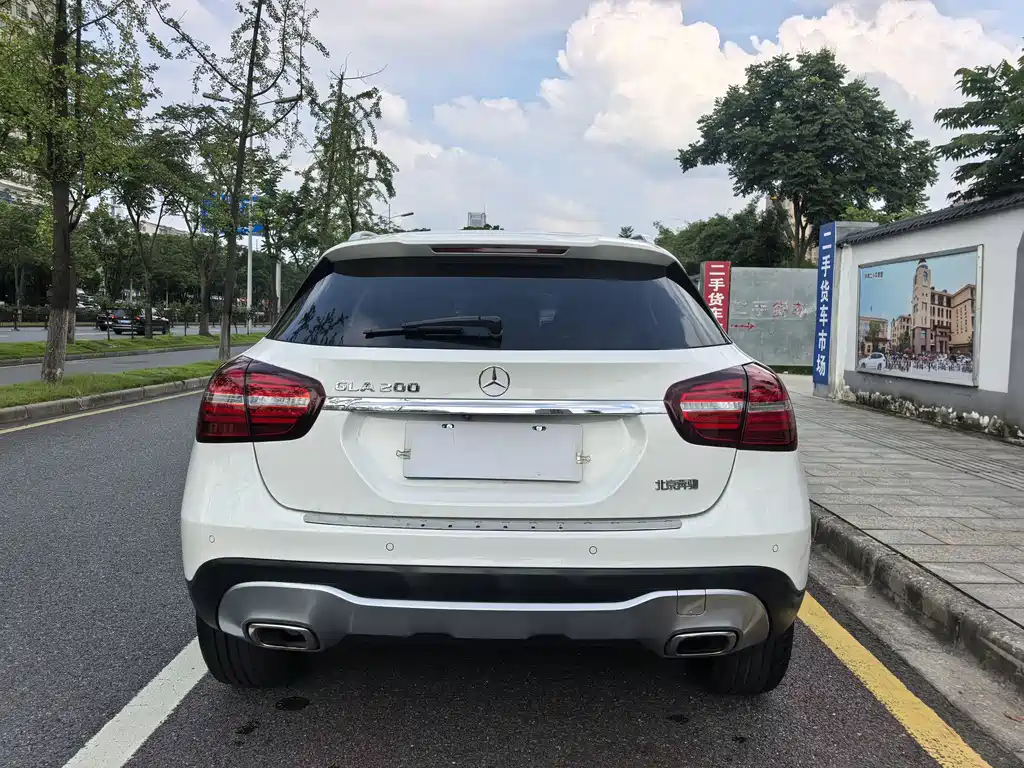 Mercedes-Benz GLA 2018 — фото 16